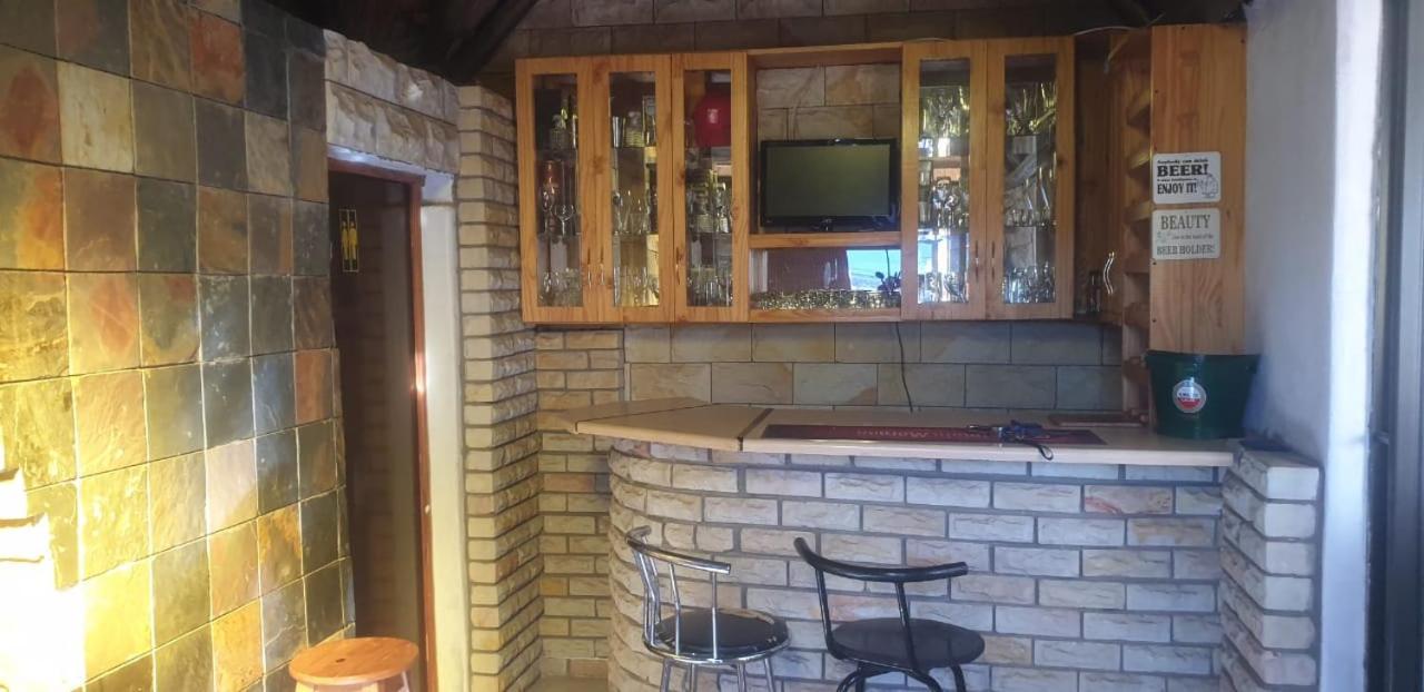Aliwal Villa Guest Lodge 외부 사진