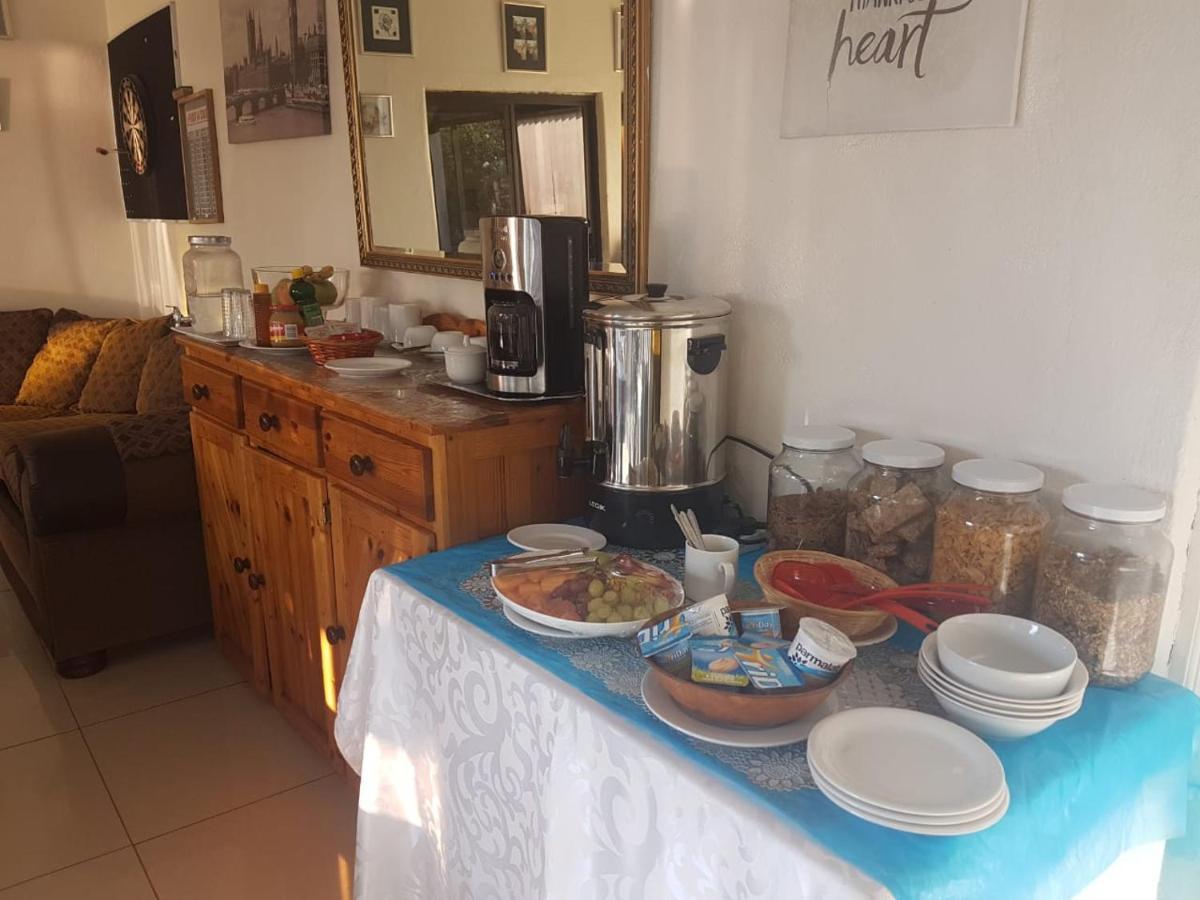 Aliwal Villa Guest Lodge 외부 사진