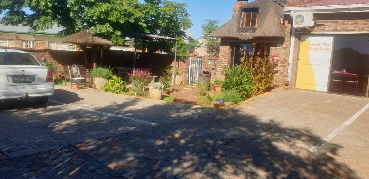 Aliwal Villa Guest Lodge 외부 사진